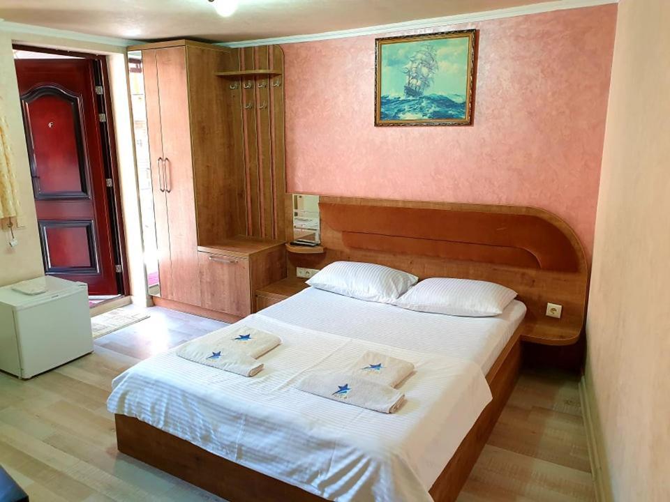 Hotel Old Star Batumi Eksteriør bilde