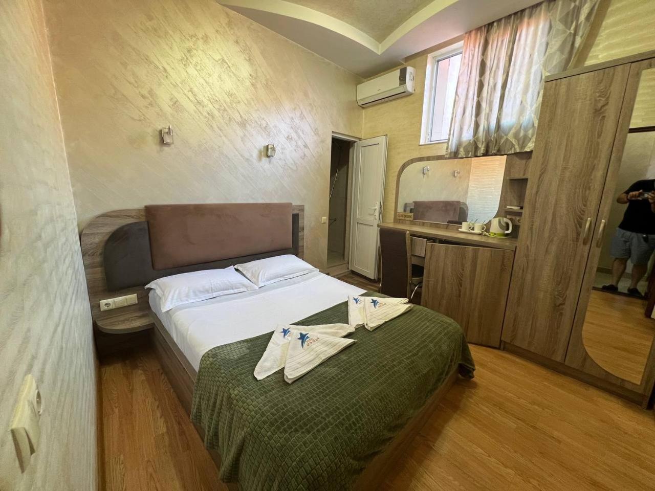 Hotel Old Star Batumi Eksteriør bilde